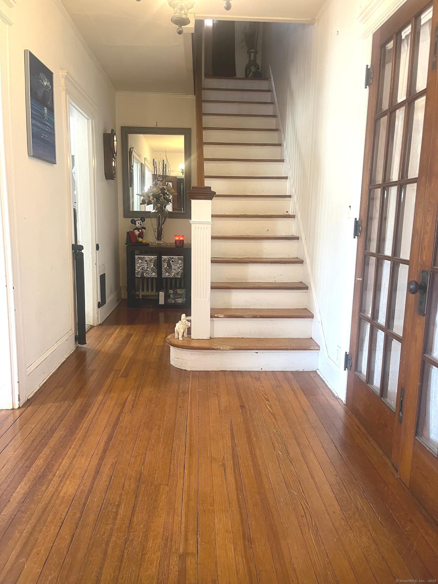 16 Holbrook Court Ansonia CT 06401