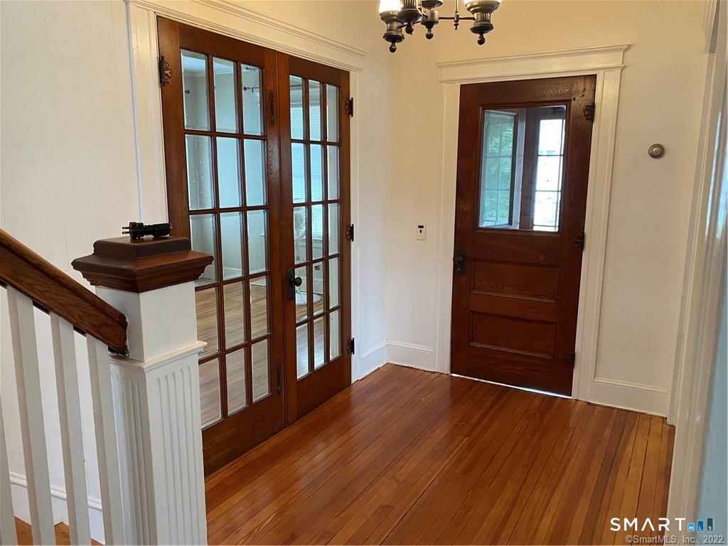 16 Holbrook Court Ansonia CT 06401