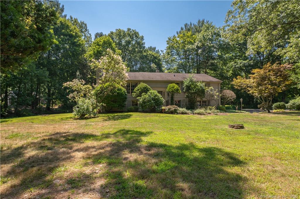 418 Richard Lane Orange CT 06477