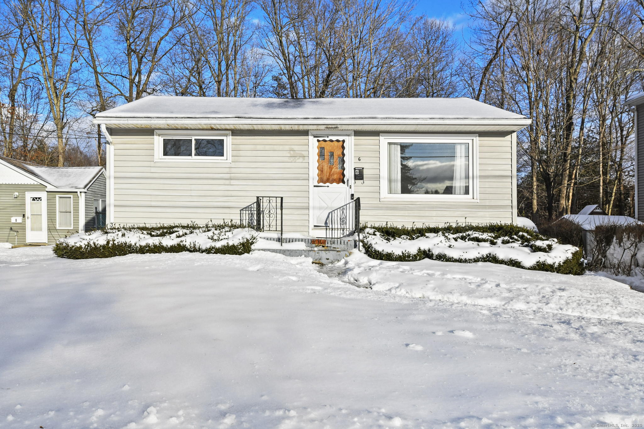 6 Grant Avenue Plainville CT 06062