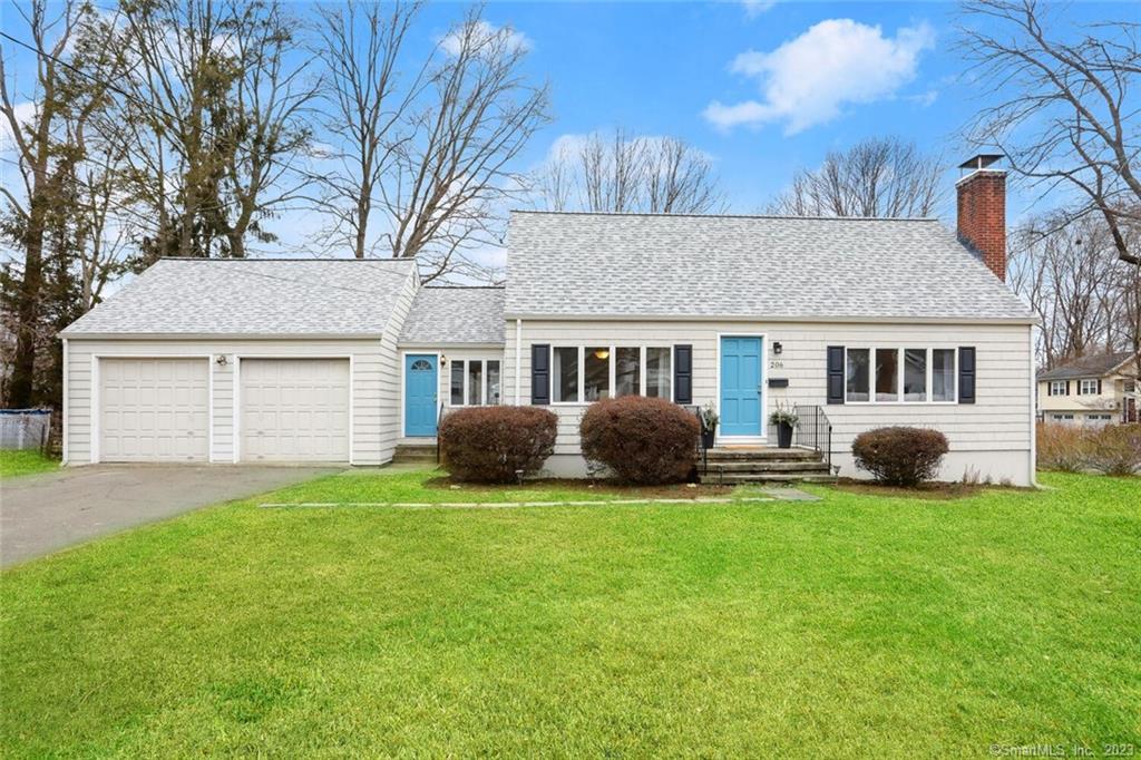 206 University Drive Fairfield CT 06824