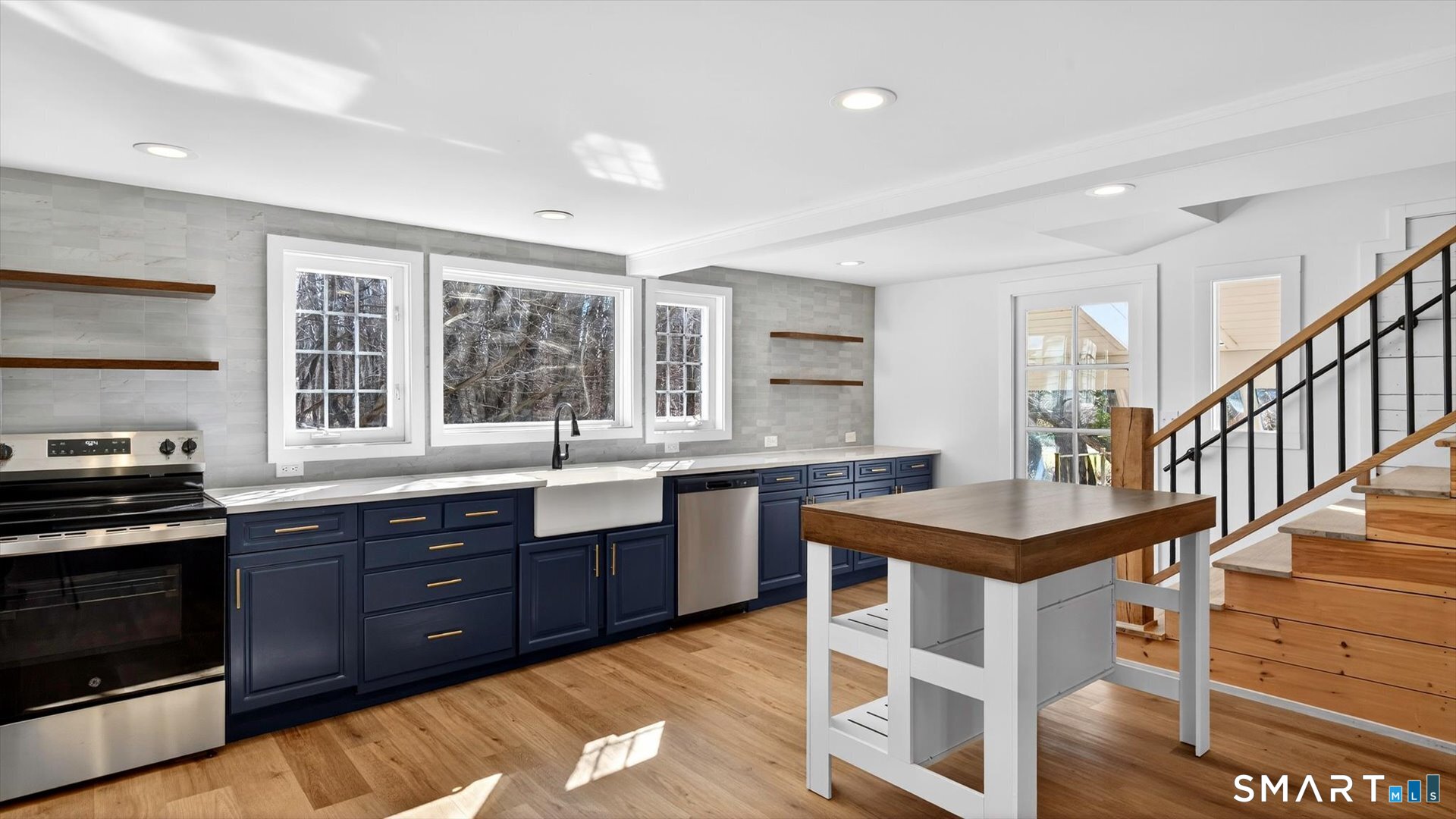 56 West Street Bolton CT 06043