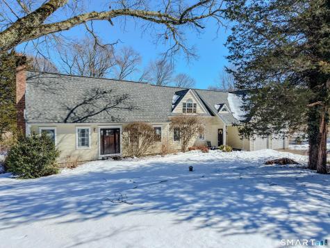 8 Hickory Court Colchester CT 06415