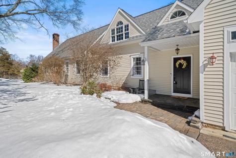 8 Hickory Court Colchester CT 06415