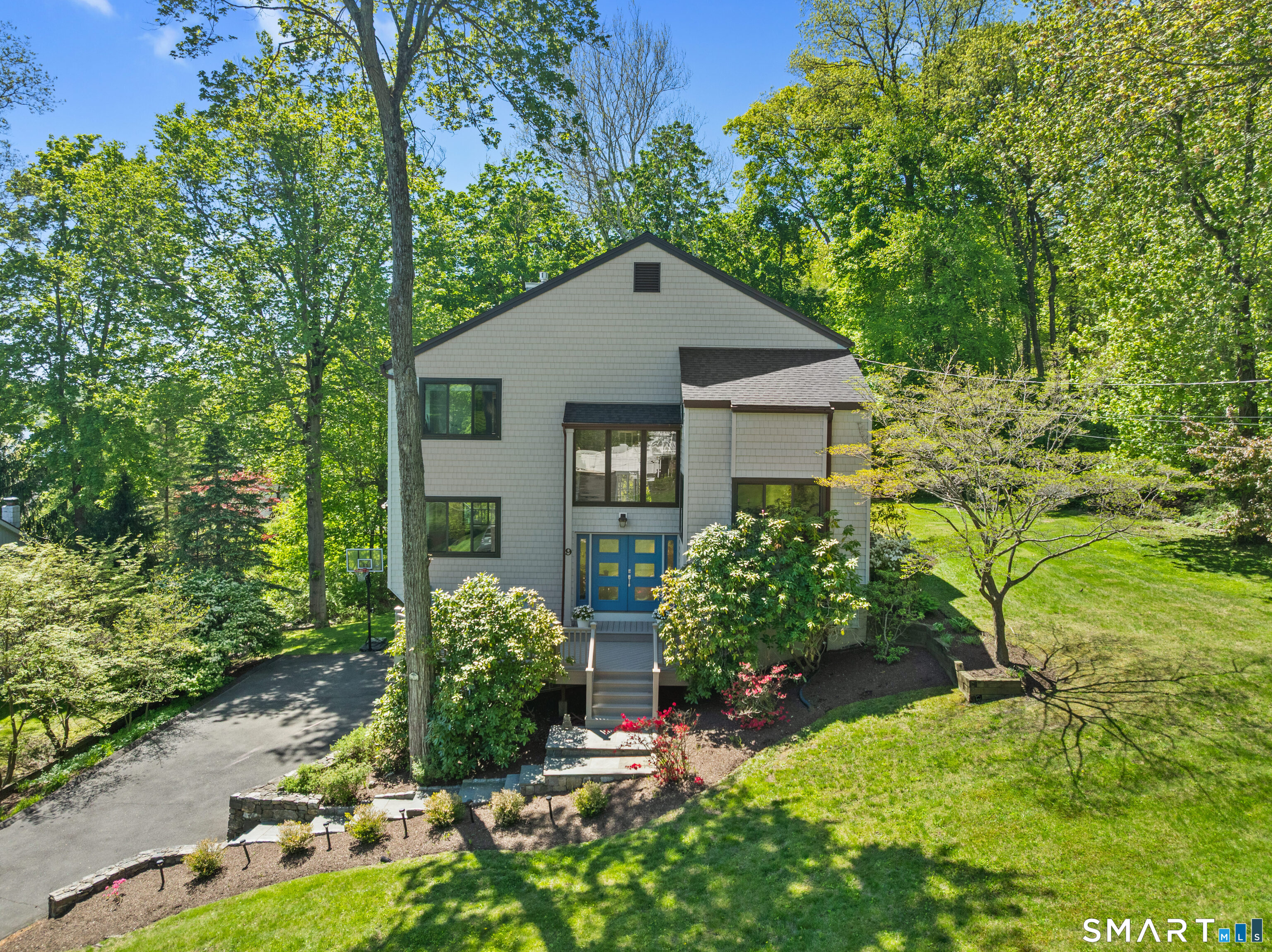 9 First Lane Ridgefield CT 06877