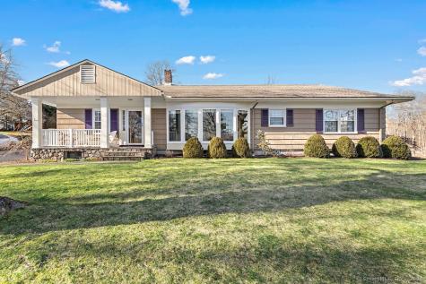 4 Apple Hill Road Brookfield CT 06804