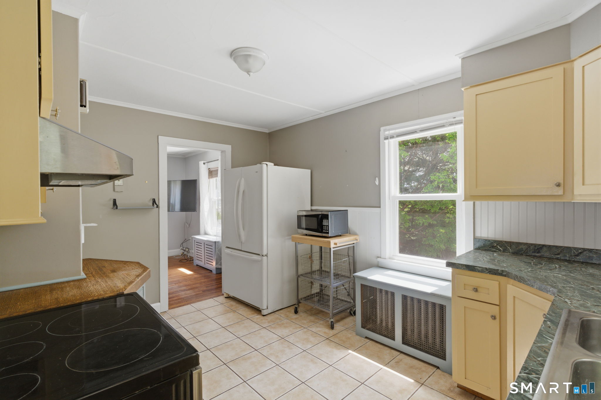 111 Orchard Street Ellington CT 06029