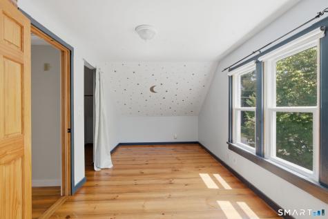 111 Orchard Street Ellington CT 06029