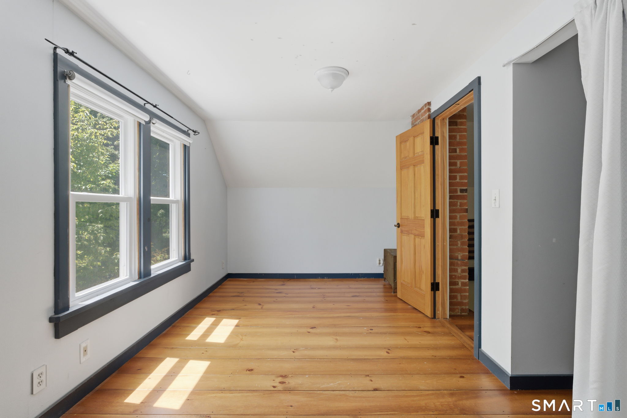 111 Orchard Street Ellington CT 06029