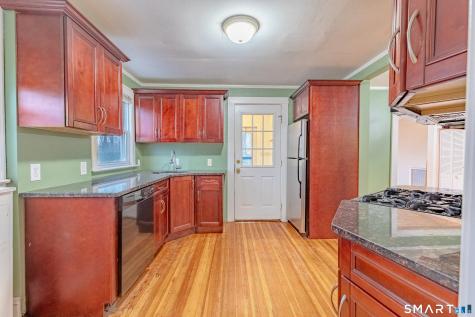 61 Woodmere Road West Hartford CT 06119