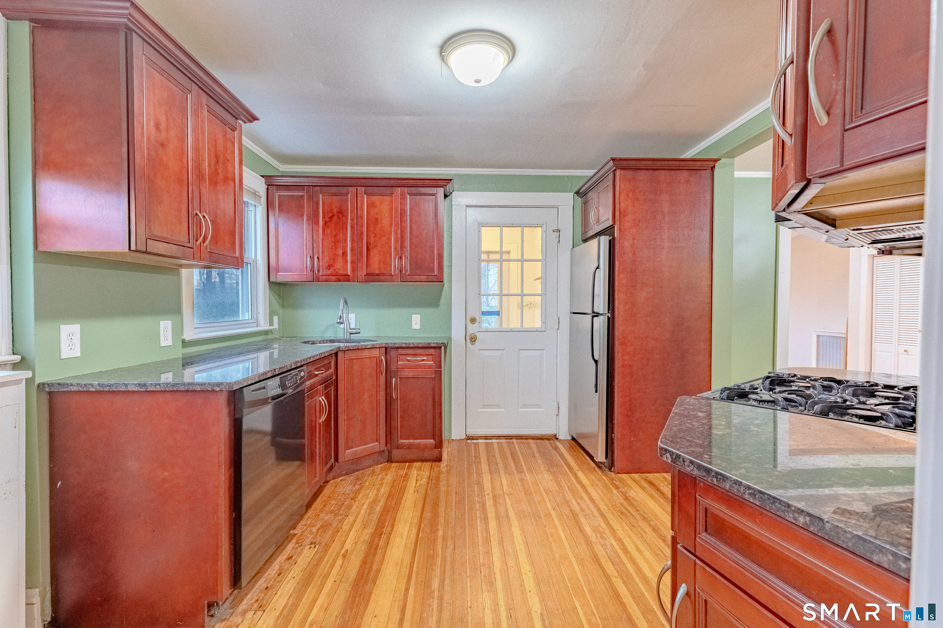 61 Woodmere Road West Hartford CT 06119