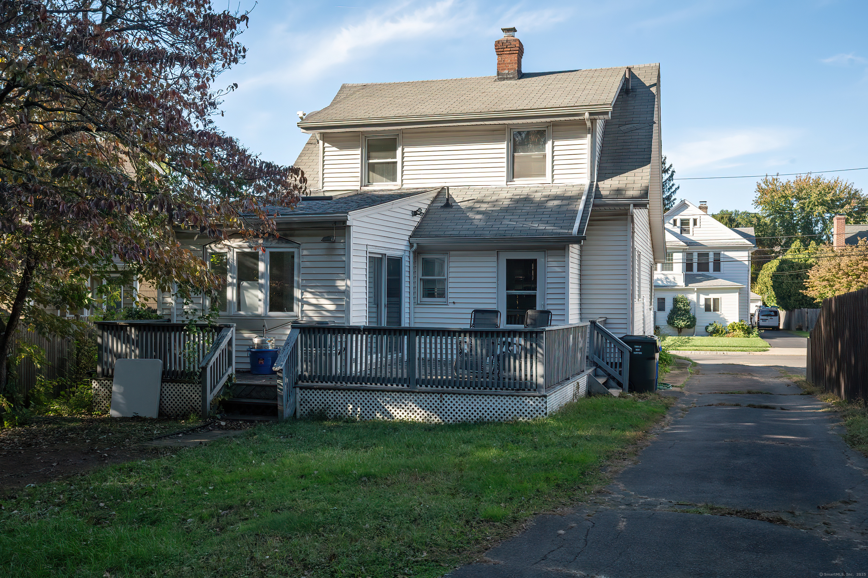 61 Woodmere Road West Hartford CT 06119