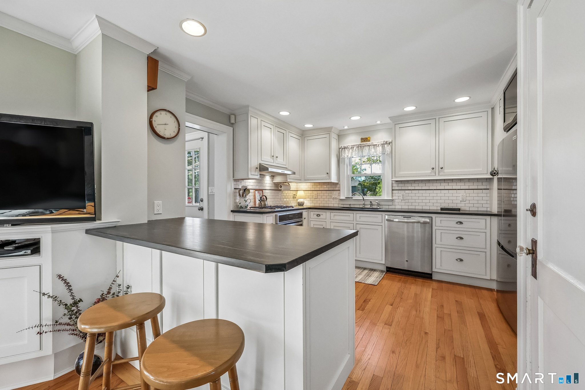 58 Crescent Street West Hartford CT 06107