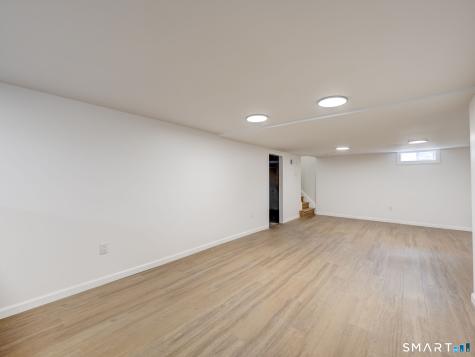 11 Wildwood Drive East Haven CT 06512