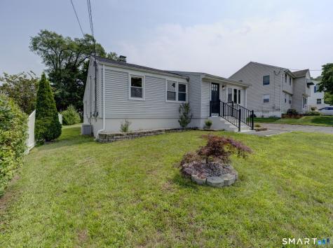 11 Wildwood Drive East Haven CT 06512