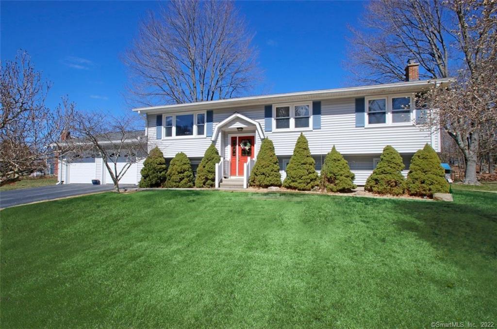5 Glenbrook Drive Seymour CT 06483