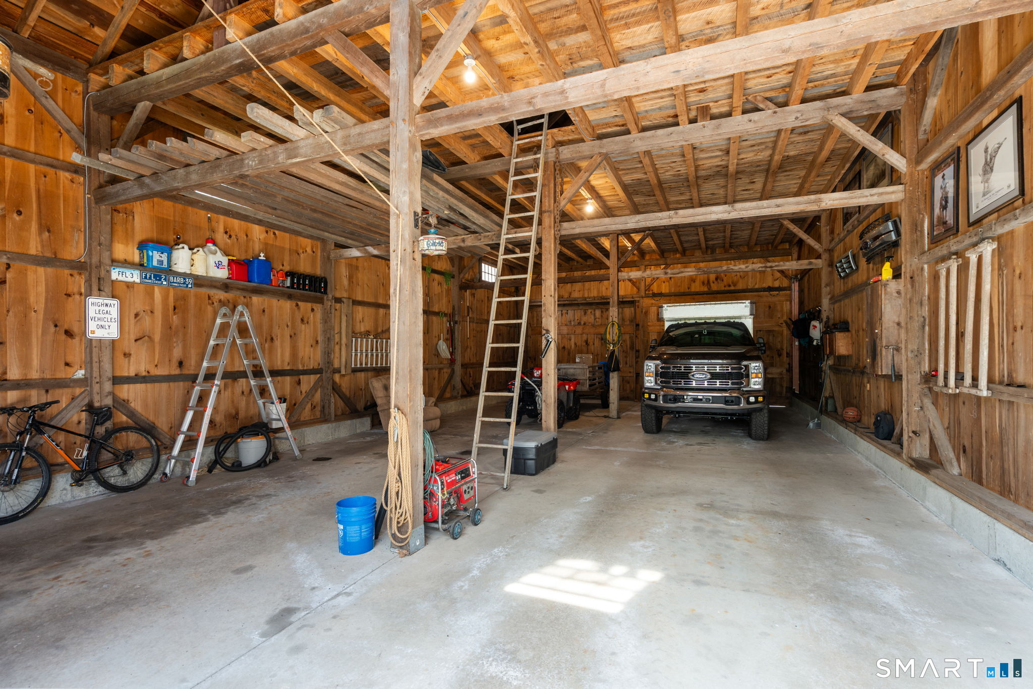 49 School House Road Ellington CT 06029