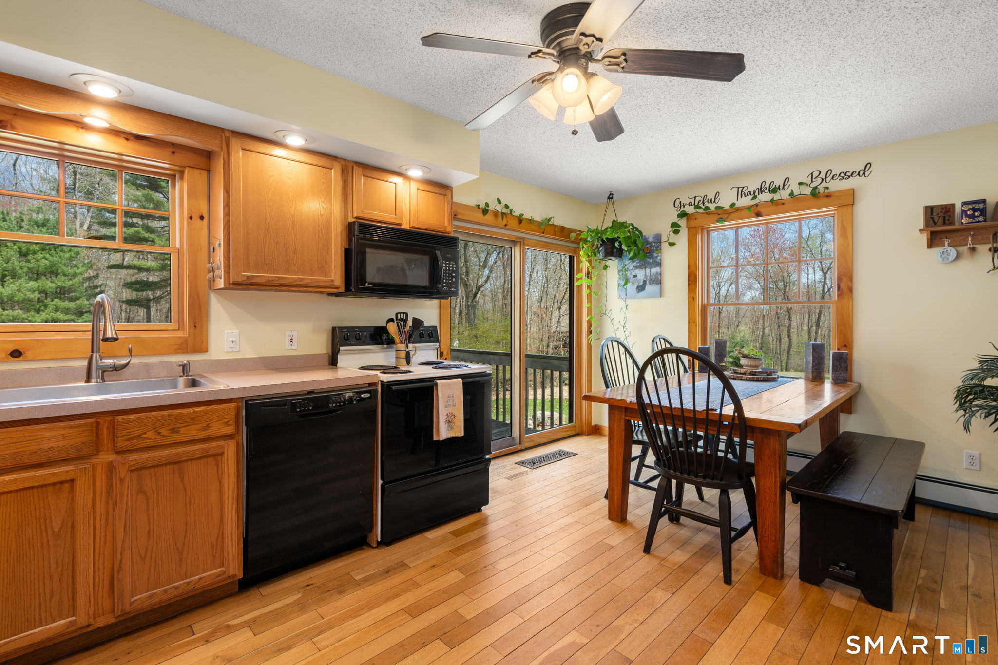 49 School House Road Ellington CT 06029