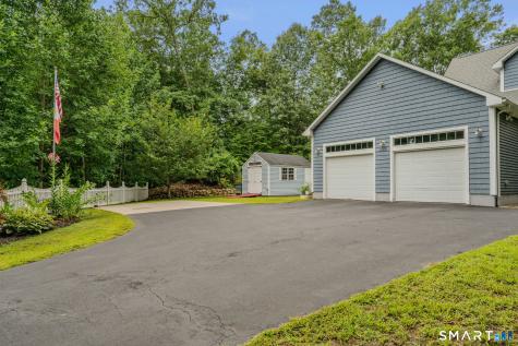 203 Doyle Road Montville CT 06370