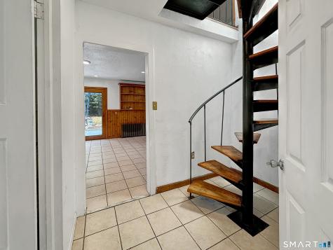11 Hunt Street Norwich CT 06360