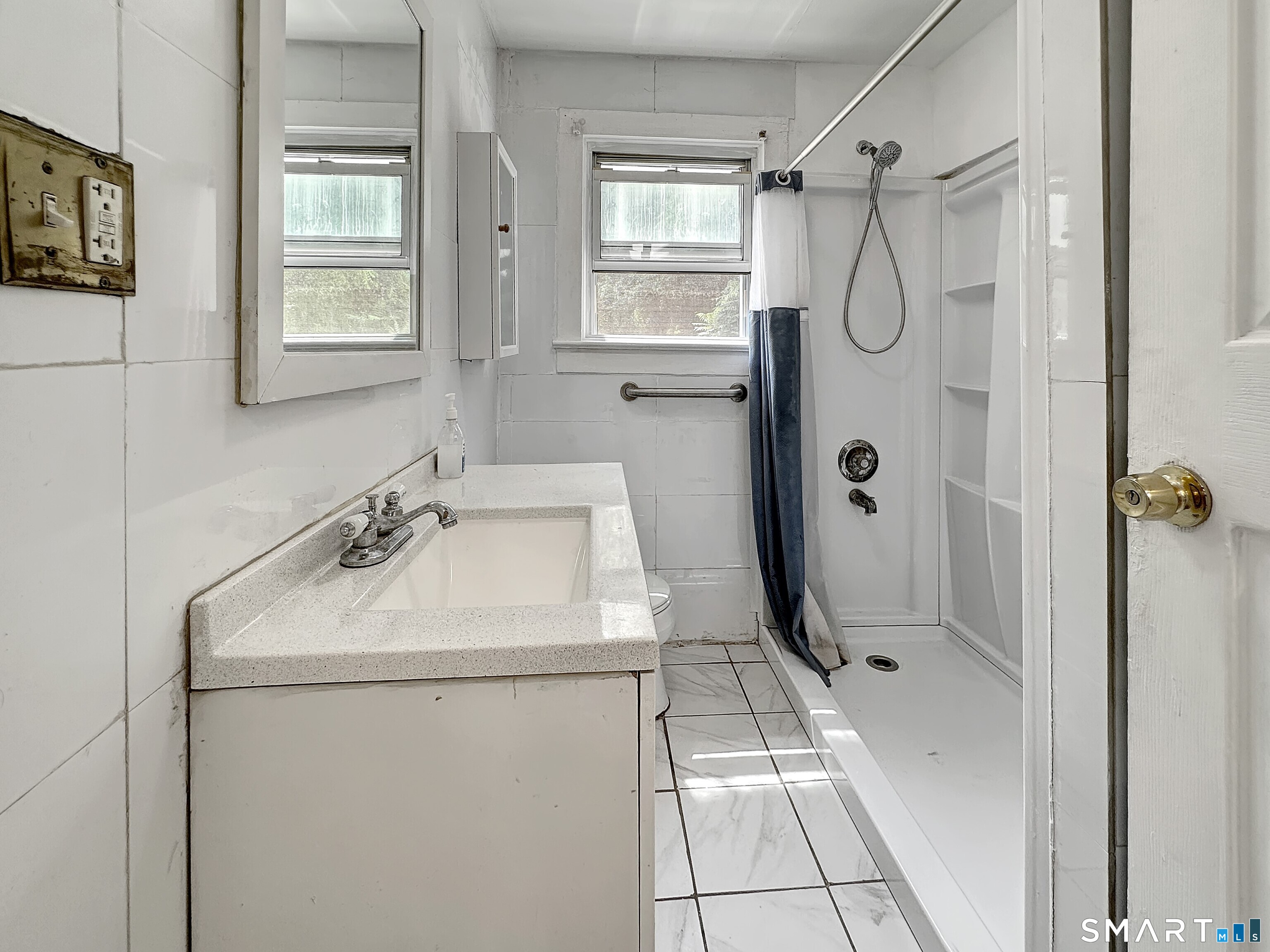 11 Hunt Street Norwich CT 06360
