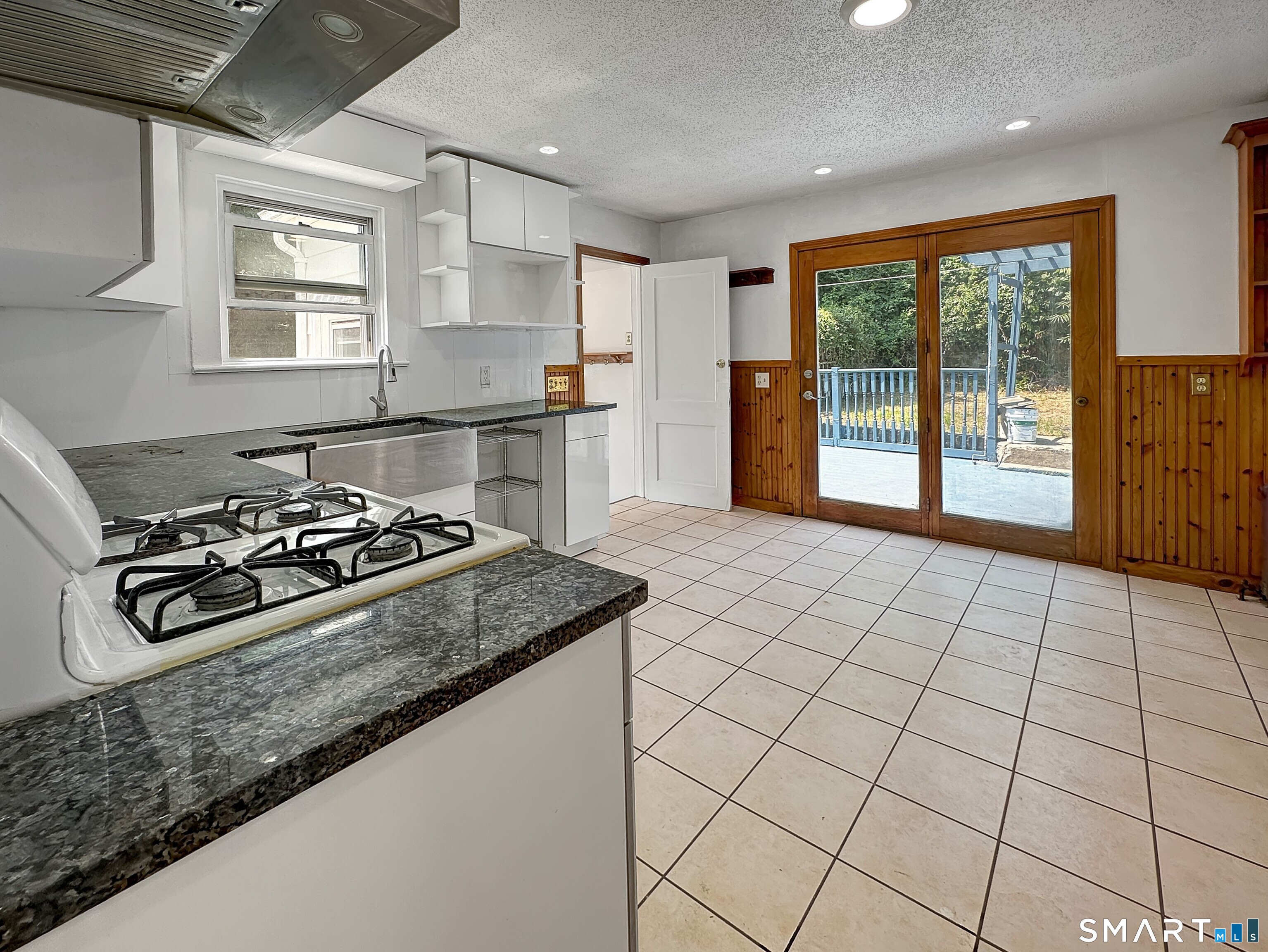 11 Hunt Street Norwich CT 06360
