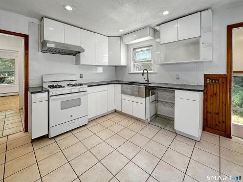 11 Hunt Street Norwich CT 06360