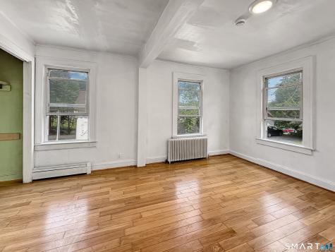 11 Hunt Street Norwich CT 06360