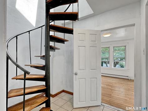 11 Hunt Street Norwich CT 06360