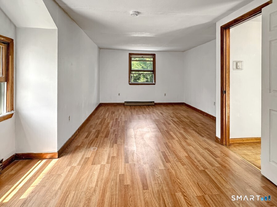 11 Hunt Street Norwich CT 06360