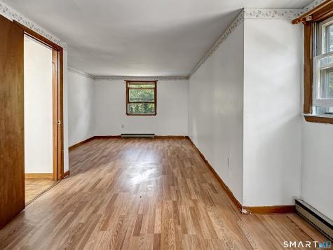11 Hunt Street Norwich CT 06360