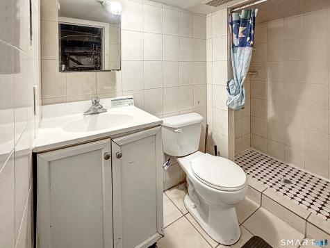 11 Hunt Street Norwich CT 06360