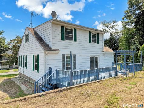11 Hunt Street Norwich CT 06360