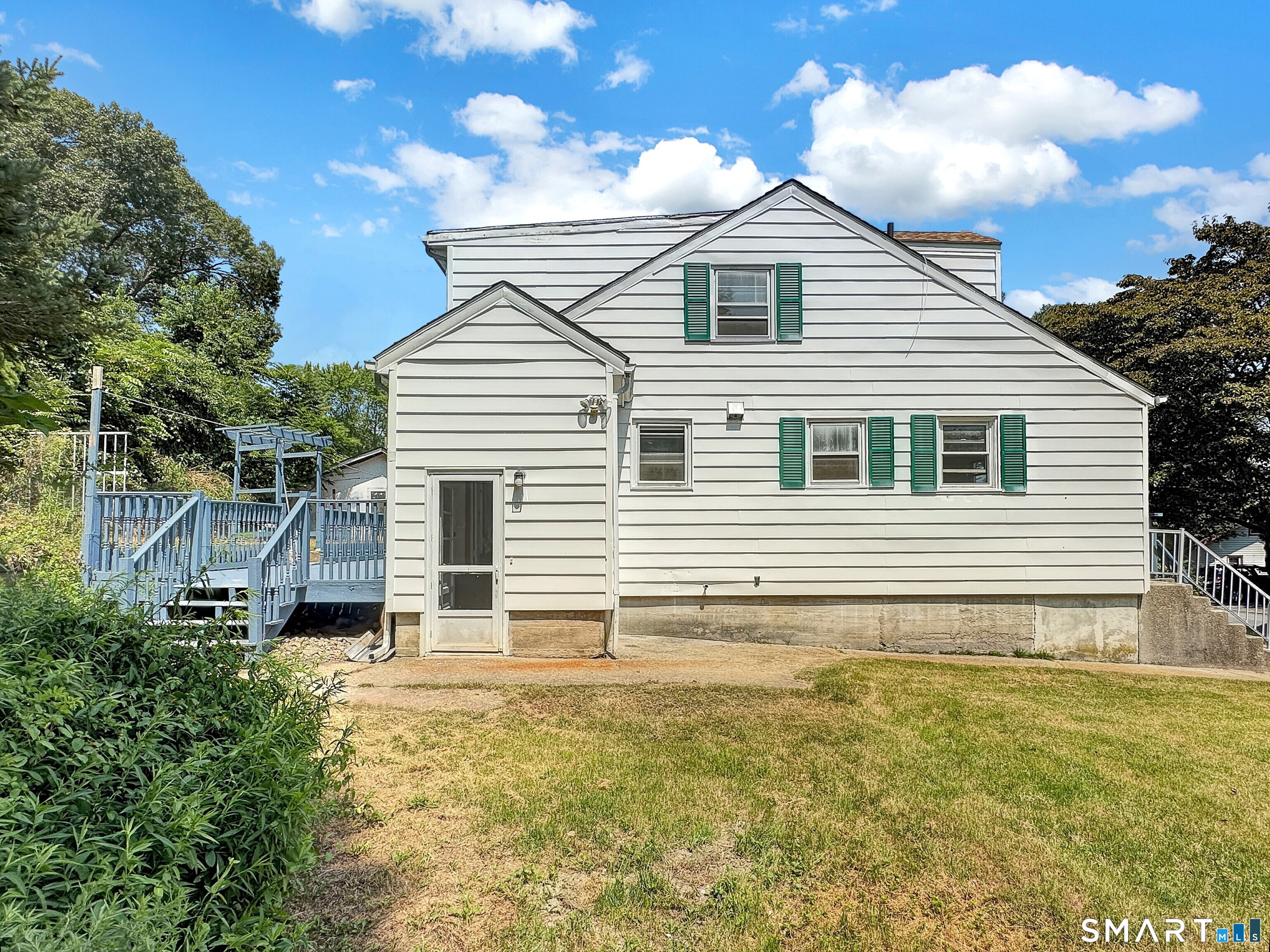 11 Hunt Street Norwich CT 06360