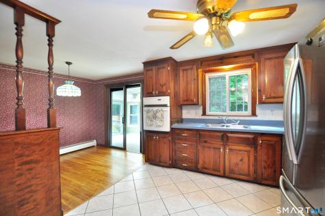 18 Margaret Drive East Windsor CT 06016