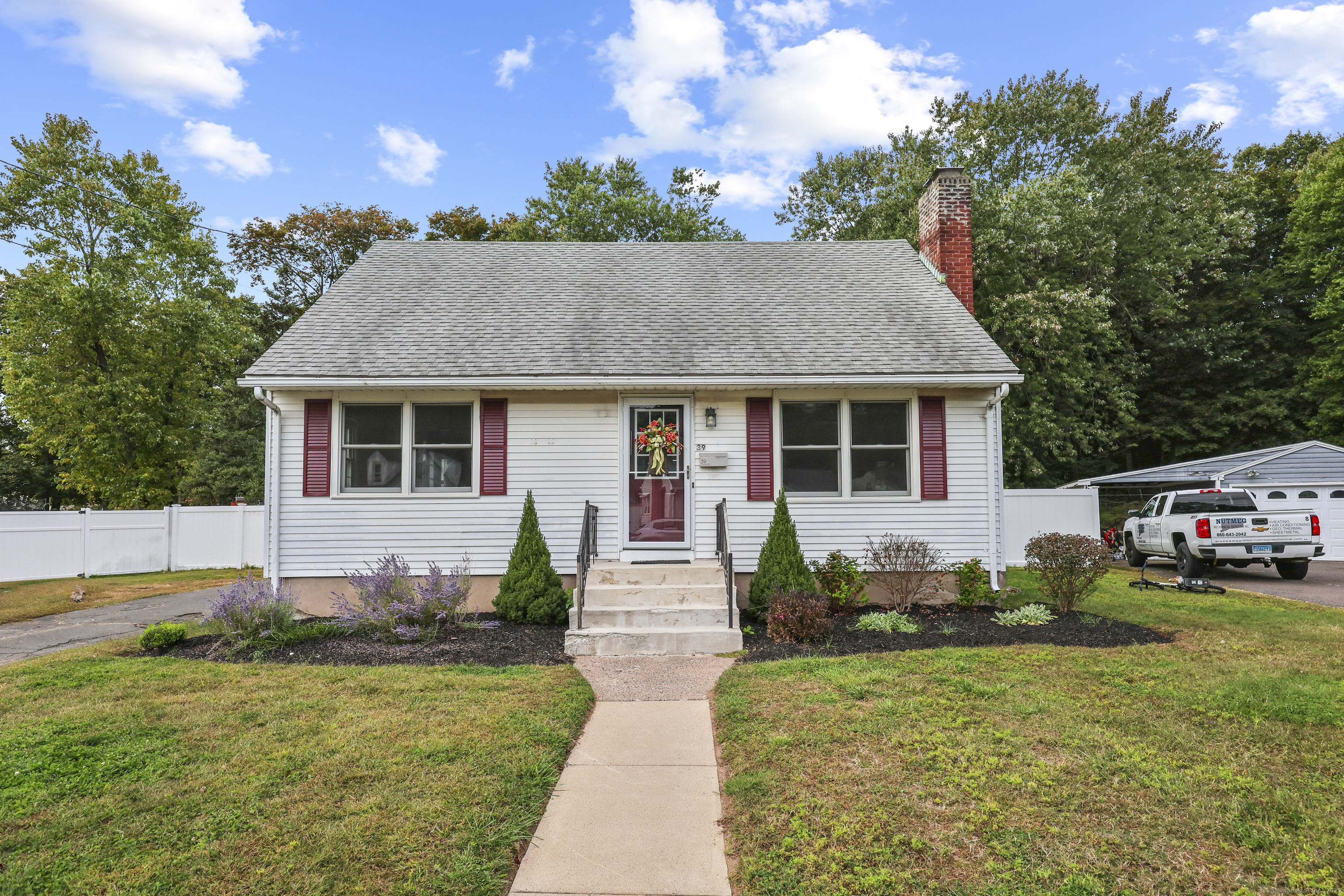 39 Clyde Road Manchester CT 06042