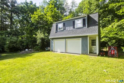 15 Greaves East Road Stafford CT 06076