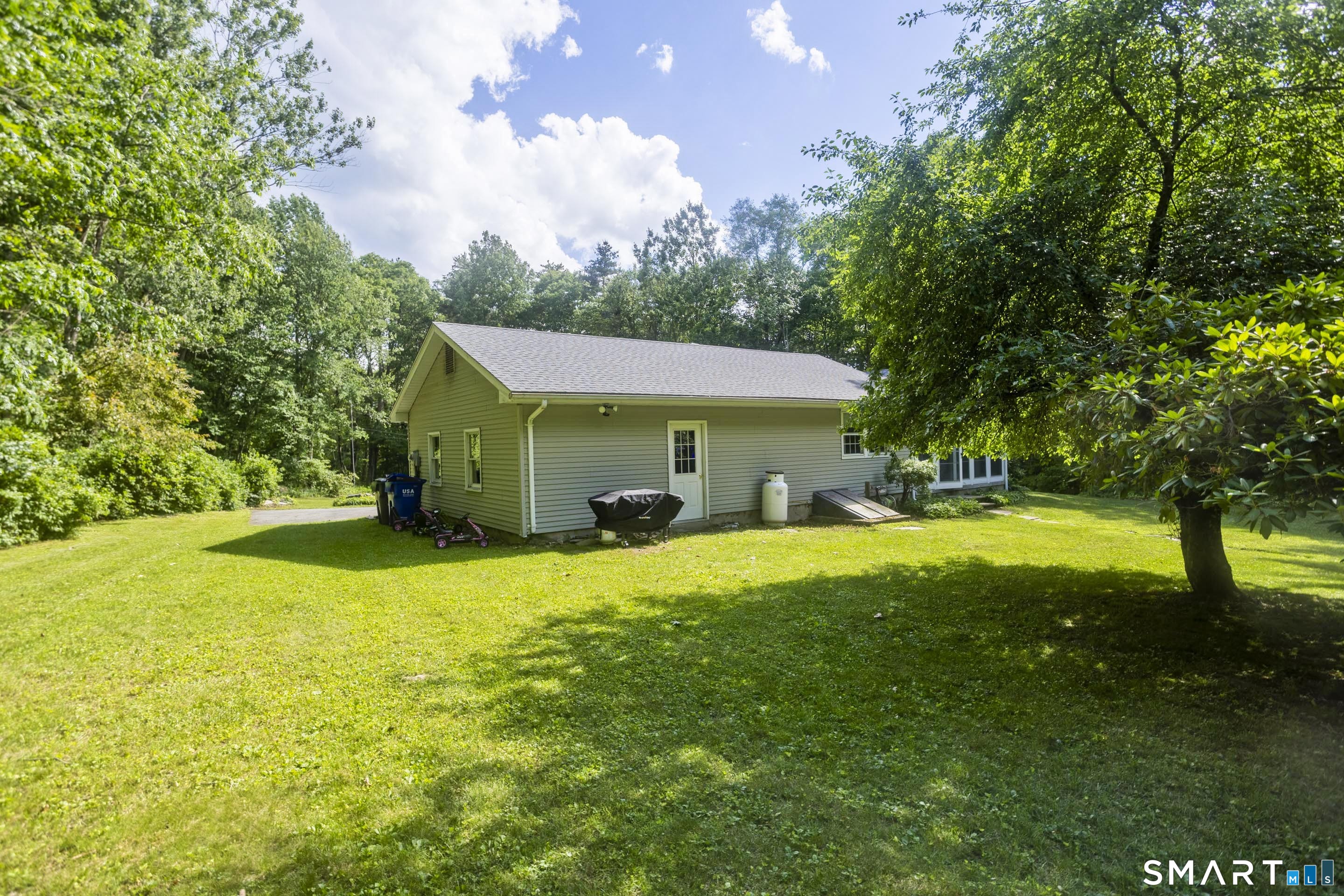 15 Greaves East Road Stafford CT 06076