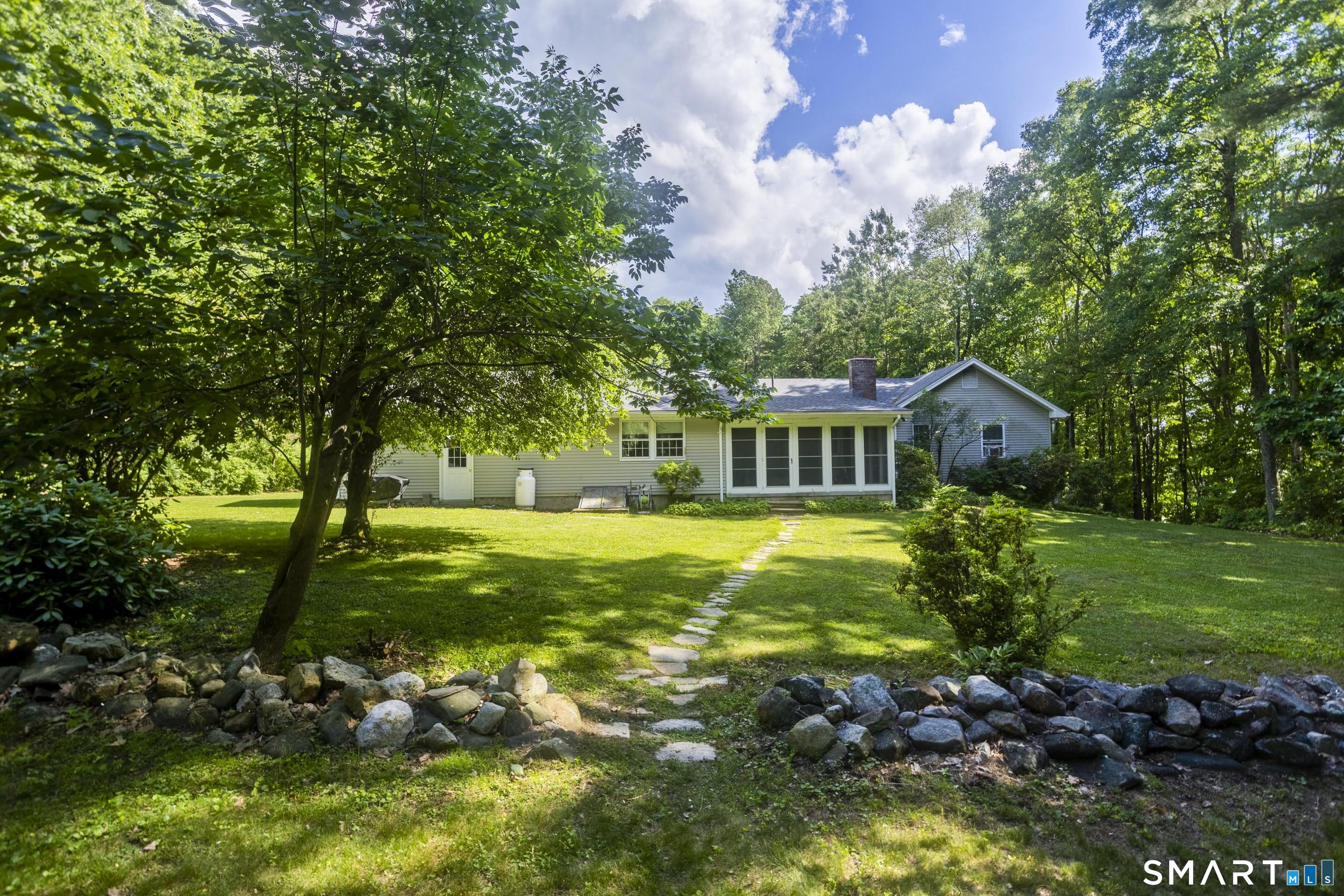 15 Greaves East Road Stafford CT 06076