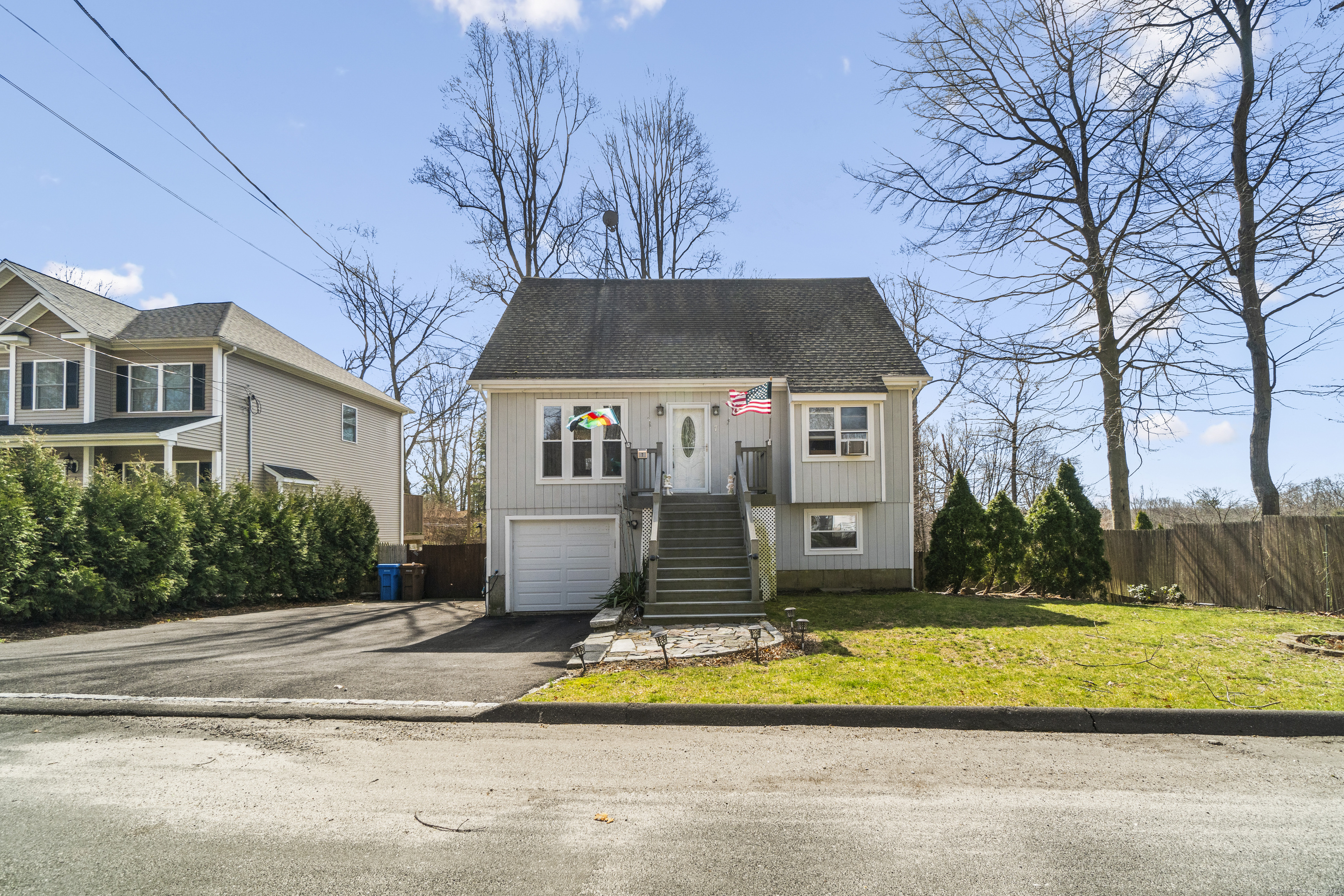 7 Orowoc Trail Shelton CT 06484
