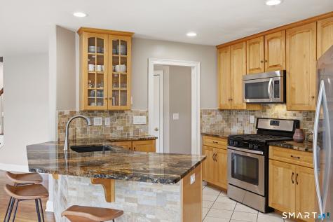 25 Chase Farm Road South Windsor CT 06074