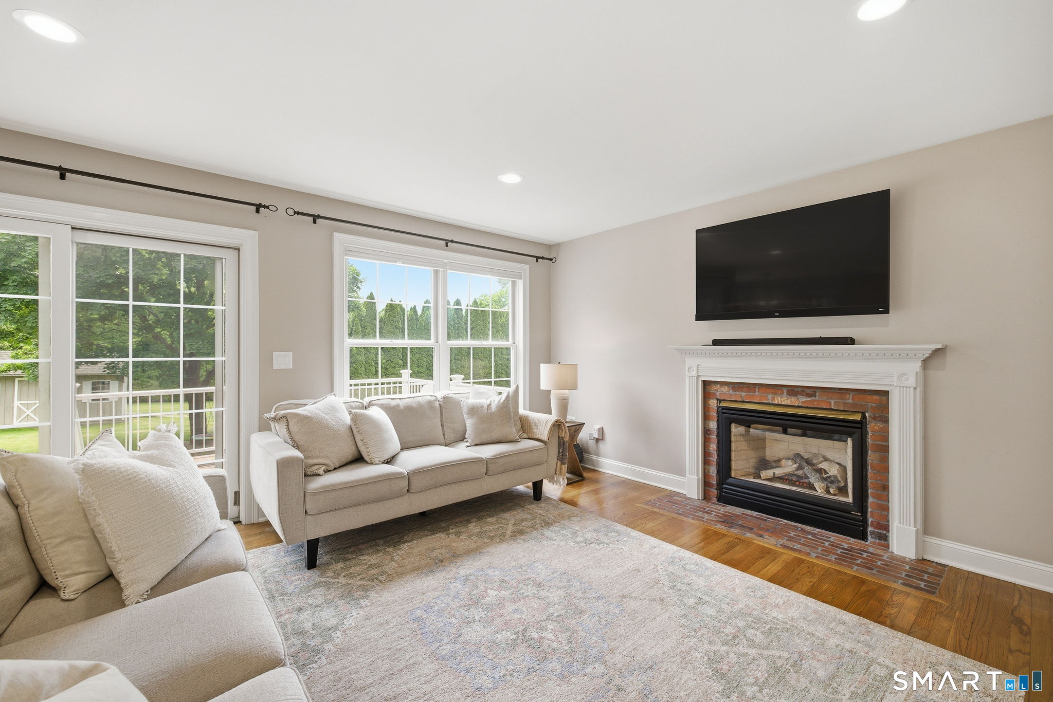 25 Chase Farm Road South Windsor CT 06074