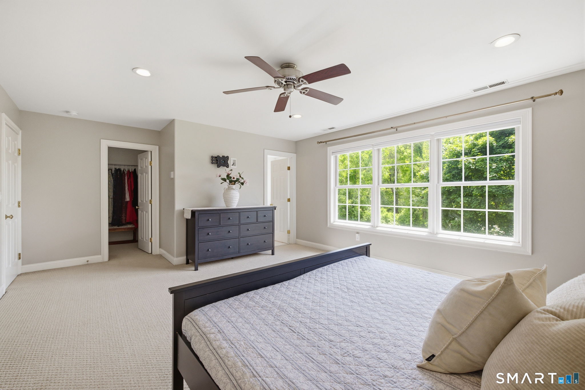 25 Chase Farm Road South Windsor CT 06074