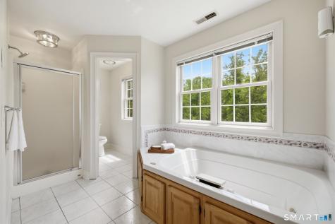 25 Chase Farm Road South Windsor CT 06074