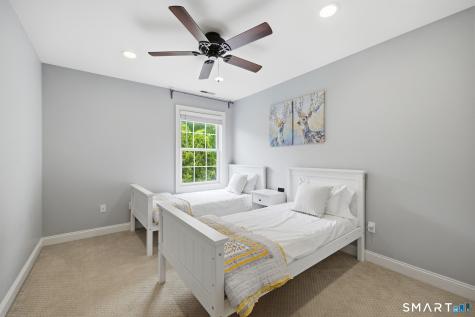 25 Chase Farm Road South Windsor CT 06074