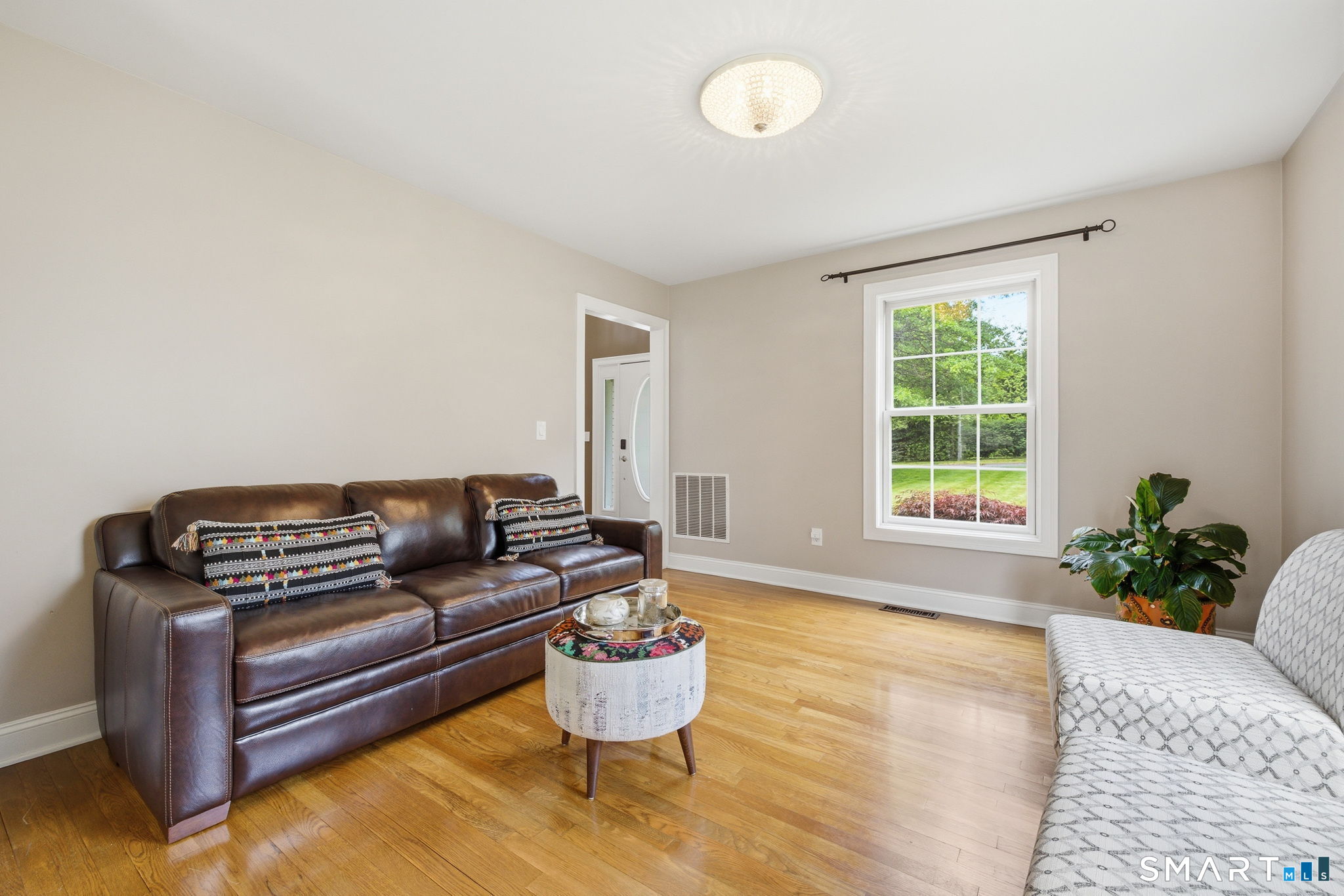 25 Chase Farm Road South Windsor CT 06074
