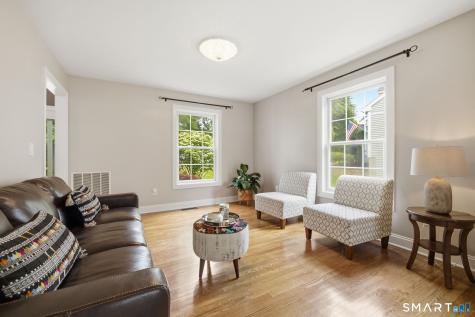 25 Chase Farm Road South Windsor CT 06074