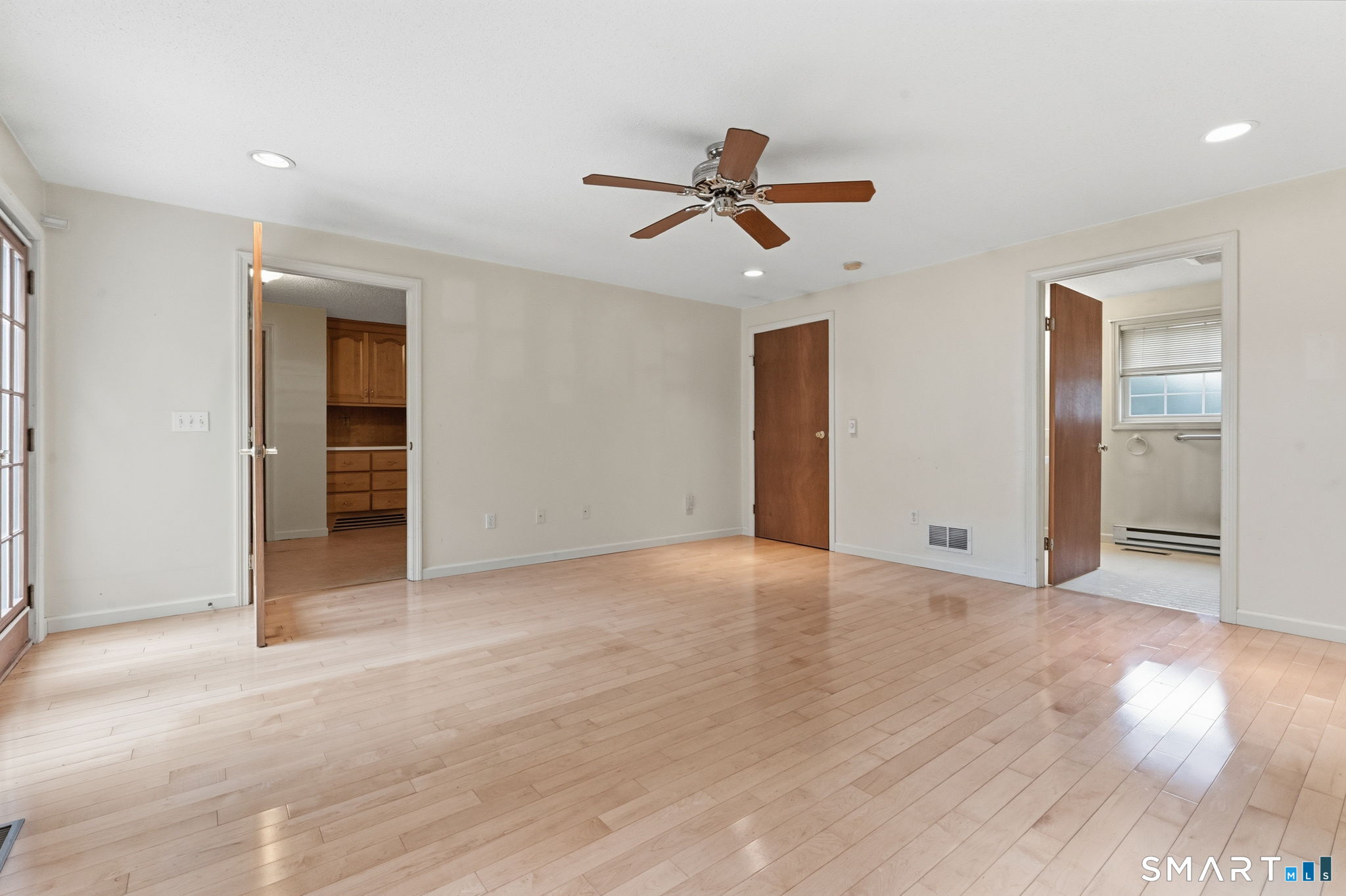 34 Carriage Hill Drive Newington CT 06111