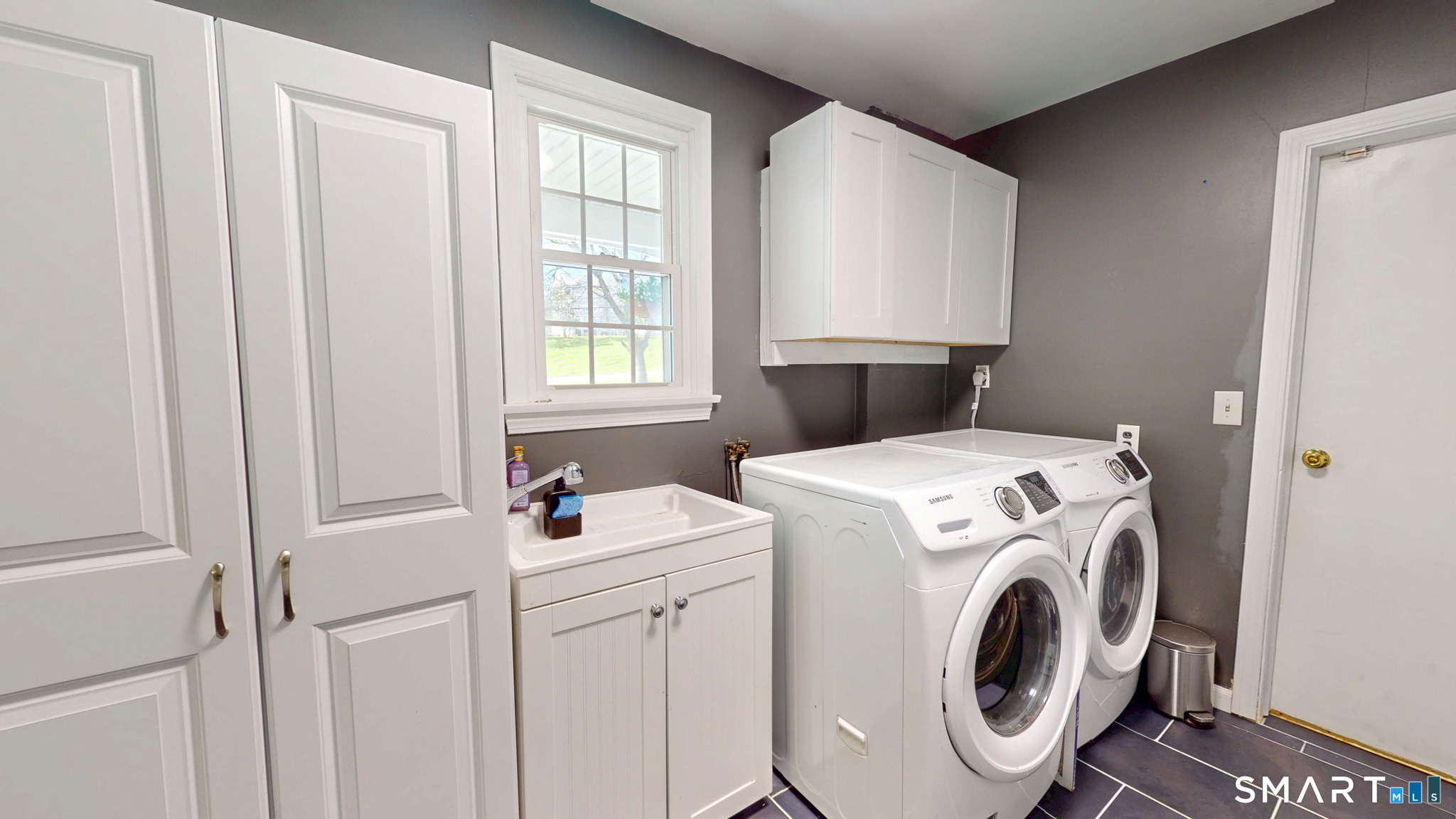 460 Bloomfield Avenue Bloomfield CT 06002