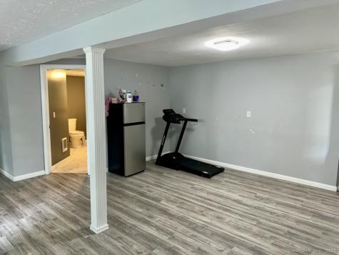 660 East South Street Suffield CT 06078